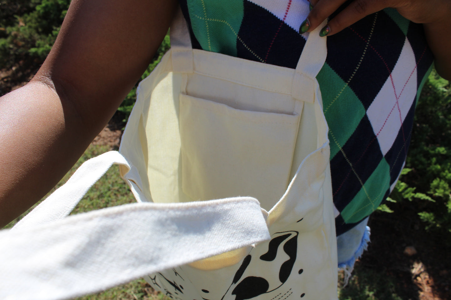 Spaced Out tote on girls lap